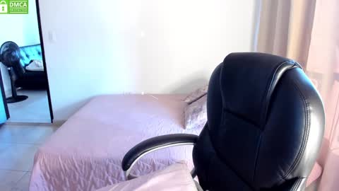Snapshot of ginger_smil chatting on 01-20-25, 12:39 Diana online show from 01-20-25, 12:39