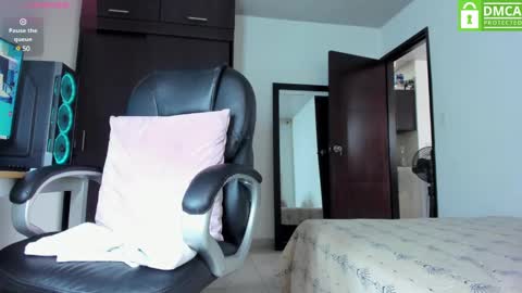 Snapshot of ginger_smil chatting on 02-10-25, 02:05 Diana online show from 02-10-25, 02:05