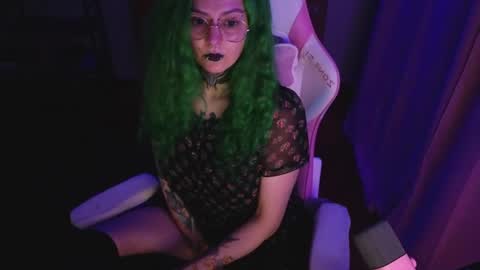 Ginger online show from 05-27-26, 08:28
