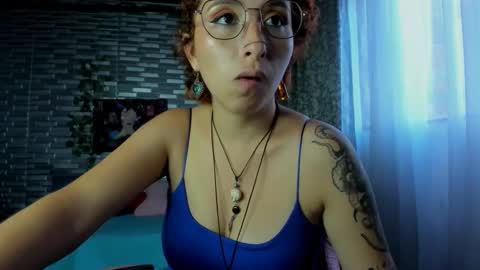 Snapshot of ginger_sweetty chatting on 12-19-25, 10:17 Ginger online show from 12-19-25, 10:17