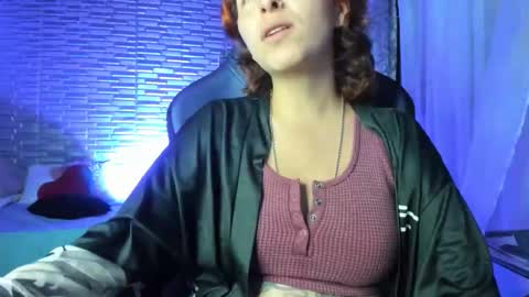 Snapshot of ginger_sweetty chatting on 05-11-26, 01:22 Ginger online show from 05-11-26, 01:22