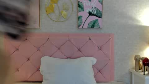 Snapshot of ginger_violetta chatting on 01-14-25, 07:43 Ginger online show from 01-14-25, 07:43