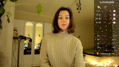 Snapshot of gingerbread__house chatting on 12-11-24, 08:07 Vasilisa online show from 12-11-24, 08:07