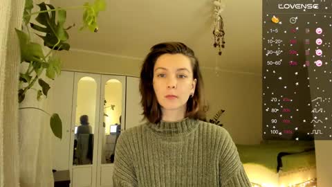 Snapshot of gingerbread__house chatting on 12-29-24, 07:53 Vasilisa online show from 12-29-24, 07:53