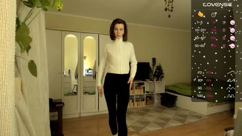 Snapshot of gingerbread__house chatting on 01-14-25, 04:18 Vasilisa online show from 01-14-25, 04:18