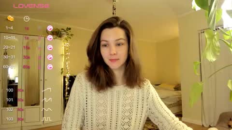 Snapshot of gingerbread__house chatting on 11-28-25, 03:25 Vasilisa online show from 11-28-25, 03:25