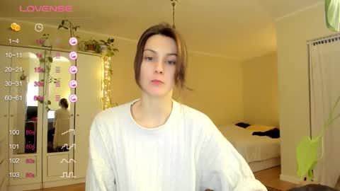 Snapshot of gingerbread__house chatting on 12-04-25, 05:21 Vasilisa online show from 12-04-25, 05:21