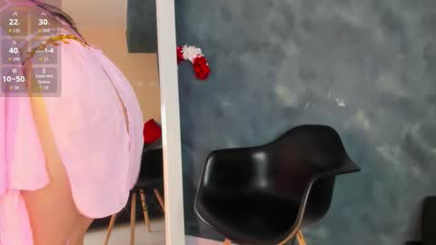 Snapshot of gingermoon_ chatting on 12-19-25, 03:30 Ginger online show from 12-19-25, 03:30