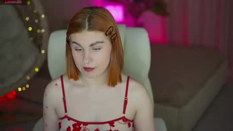 Ginger Pink online show from 04-28-26, 07:08