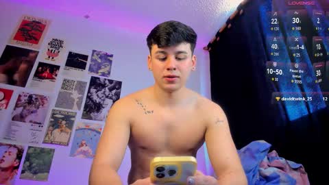 Snapshot of gingertwink_n chatting on 11-30-25, 04:33 Josh Mills online show from 11-30-25, 04:33