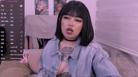 Snapshot of ginmeowuwu chatting on 11-20-25, 12:44 ginmeowuwu online show from 11-20-25, 12:44