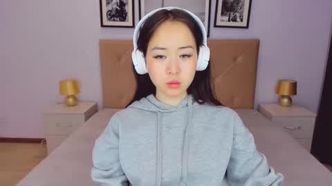 Ginny online show from 01-28-25, 10:34