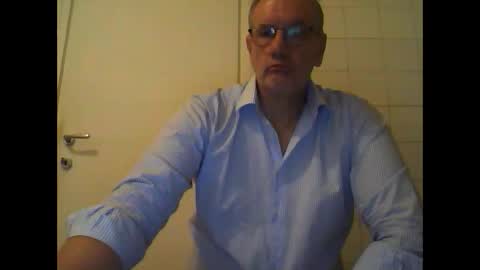 Snapshot of ginot34 chatting on 09-15-25, 08:25 ginot34 online show from 09-15-25, 08:25