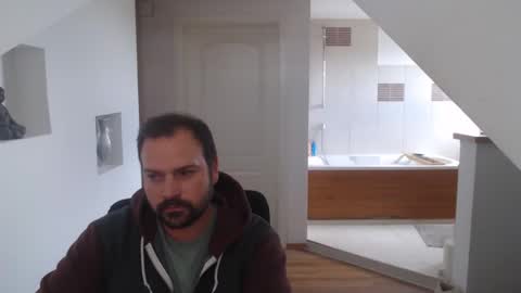Snapshot of gintonik89 chatting on 05-16-26, 11:31 gintonik89 online show from 05-16-26, 11:31