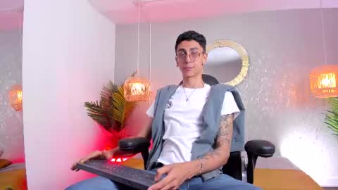 Gio Carangi online show from 06-24-26, 03:16