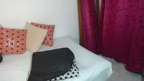 Snapshot of gio_gio44 chatting on 01-29-25, 08:25 Giorgia online show from 01-29-25, 08:25