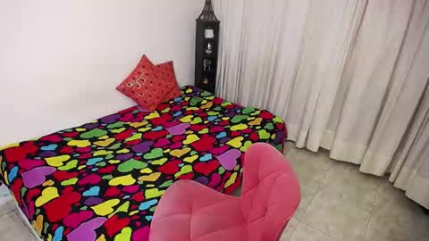 Giorgia online show from 11-24-25, 12:21