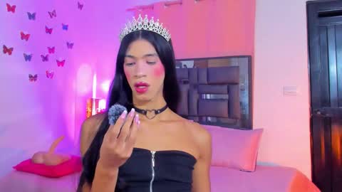 Snapshot of gio_gray chatting on 10-09-25, 10:13 gio_gray online show from 10-09-25, 10:13