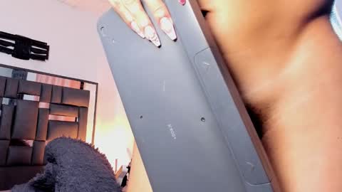 Snapshot of gio_gray chatting on 02-17-26, 11:22 gio_gray online show from 02-17-26, 11:22