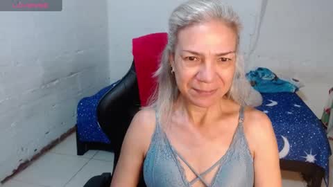 Snapshot of giorgia_xue53 chatting on 12-17-24, 01:18 Mary online show from 12-17-24, 01:18