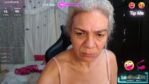 Snapshot of giorgia_xue53 chatting on 02-28-25, 01:03 Mary online show from 02-28-25, 01:03