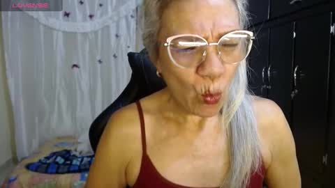 Snapshot of giorgia_xue53 chatting on 03-06-25, 02:30 Mary online show from 03-06-25, 02:30