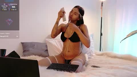 Snapshot of giorgialuxe chatting on 10-10-25, 09:14 Giorgia Luxe online show from 10-10-25, 09:14