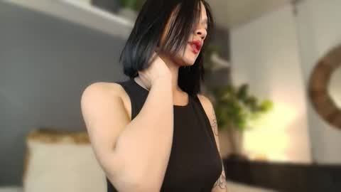 Snapshot of giorgili1 chatting on 02-18-25, 05:09 Gigi online show from 02-18-25, 05:09