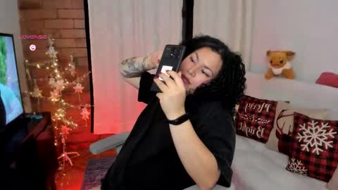 girl_inline online show from 12-14-25, 01:44