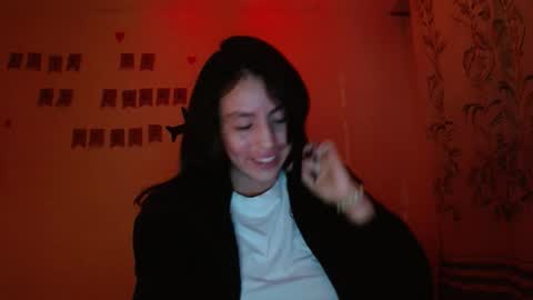 Snapshot of girl_marvel1 chatting on 11-06-25, 08:15 Alejandra online show from 11-06-25, 08:15