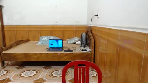 Snapshot of girlbaee chatting on 09-18-25, 01:51 Babe online show from 09-18-25, 01:51