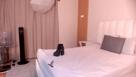 Snapshot of girlpinkxx chatting on 06-08-26, 03:51 girlpinkxx online show from 06-08-26, 03:51