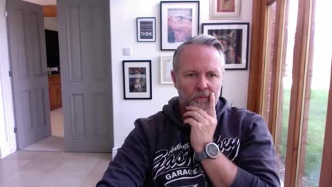 girlsandbikes online show from 10-27-25, 12:42