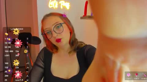 Snapshot of girlsativa chatting on 10-01-25, 09:54 Maze Thumbs up online show from 10-01-25, 09:54