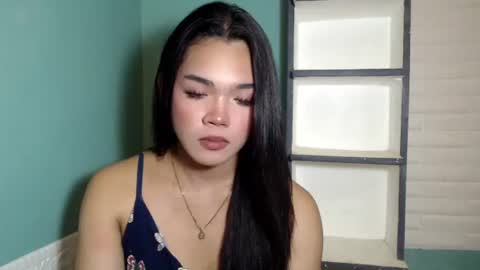 Snapshot of girlsweet_preciousxoxo chatting on 10-23-25, 02:38 Precious online show from 10-23-25, 02:38