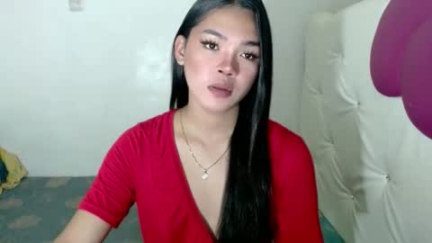 Snapshot of girlsweet_preciousxoxo chatting on 10-26-25, 05:24 Precious online show from 10-26-25, 05:24