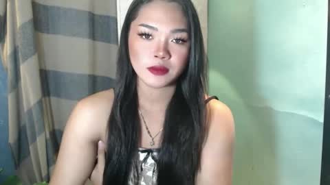 Snapshot of girlsweet_preciousxoxo chatting on 11-17-25, 10:21 Precious online show from 11-17-25, 10:21