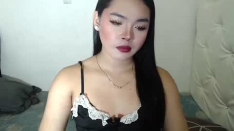 Snapshot of girlsweet_preciousxoxo chatting on 01-13-26, 02:00 Precious online show from 01-13-26, 02:00