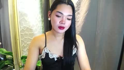 Snapshot of girlsweet_preciousxoxo chatting on 02-14-26, 06:21 Precious online show from 02-14-26, 06:21