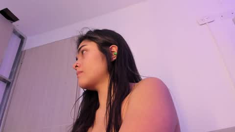 Snapshot of giselamaru chatting on 01-12-25, 06:38 online show from 01-12-25, 06:38