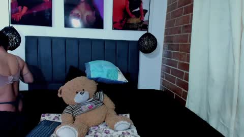  Kylie  online show from 05-07-26, 08:47