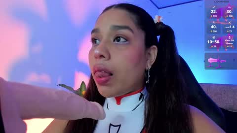 Snapshot of giselle_upp chatting on 11-15-25, 03:59 Giselle online show from 11-15-25, 03:59