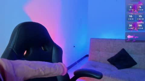 Snapshot of giselle_upp chatting on 03-07-26, 05:04 Giselle online show from 03-07-26, 05:04