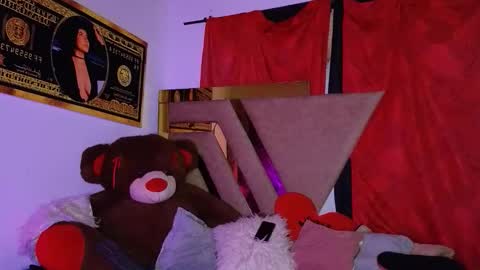 Snapshot of giselreyes1 chatting on 02-27-26, 10:21 . Gisel Reyes . online show from 02-27-26, 10:21