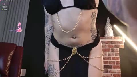 Snapshot of giselx_xx chatting on 01-08-26, 09:06 GISEL online show from 01-08-26, 09:06