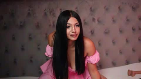 Snapshot of giuliasya chatting on 09-29-25, 09:30  Giulia  online show from 09-29-25, 09:30