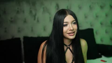 Snapshot of giuliasya chatting on 10-08-25, 07:11  Giulia  online show from 10-08-25, 07:11