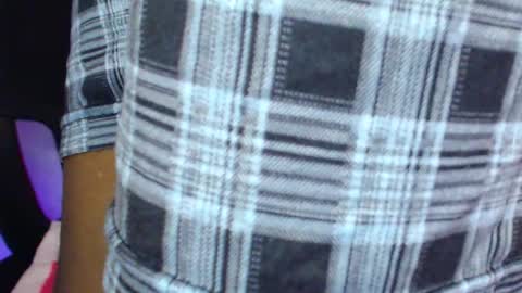 Snapshot of giv_deez chatting on 03-05-26, 11:06 marlon online show from 03-05-26, 11:06