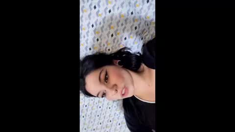 Snapshot of give_me_orgasms chatting on 01-12-26, 05:07 Nice to meet you my name is Heyli online show from 01-12-26, 05:07