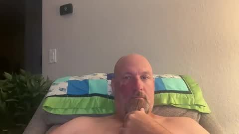 giveitup193 online show from 05-03-26, 01:00